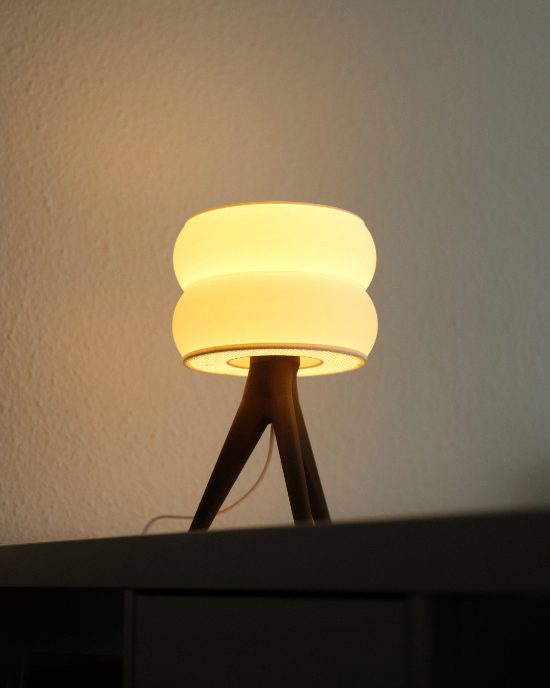 GYROID TABLE LAMP