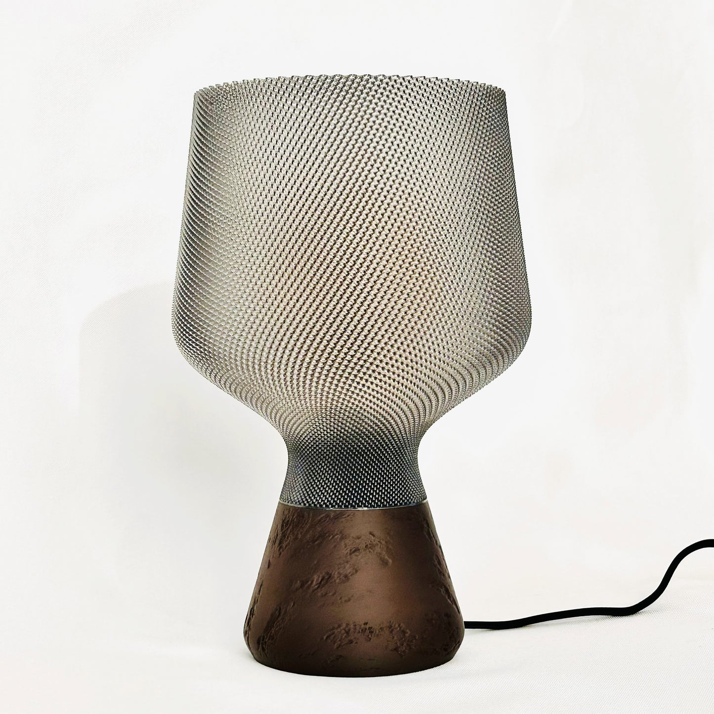 CALIZ Table Lamp – Woven Texture 3D Printed Design
