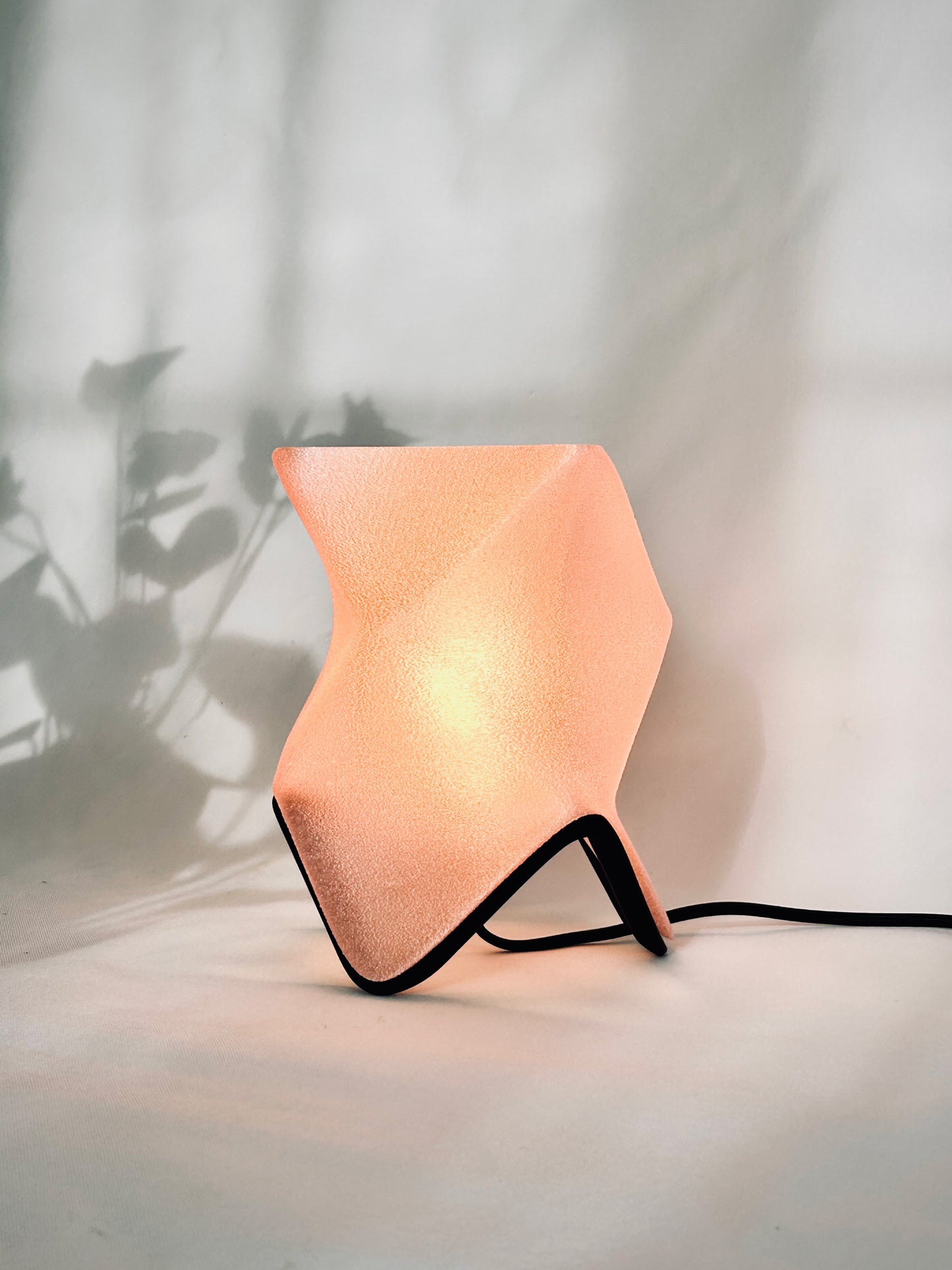 Origami Table Lamp – Modular 3D Printed Light | Minimalist Fold-Inspired Design